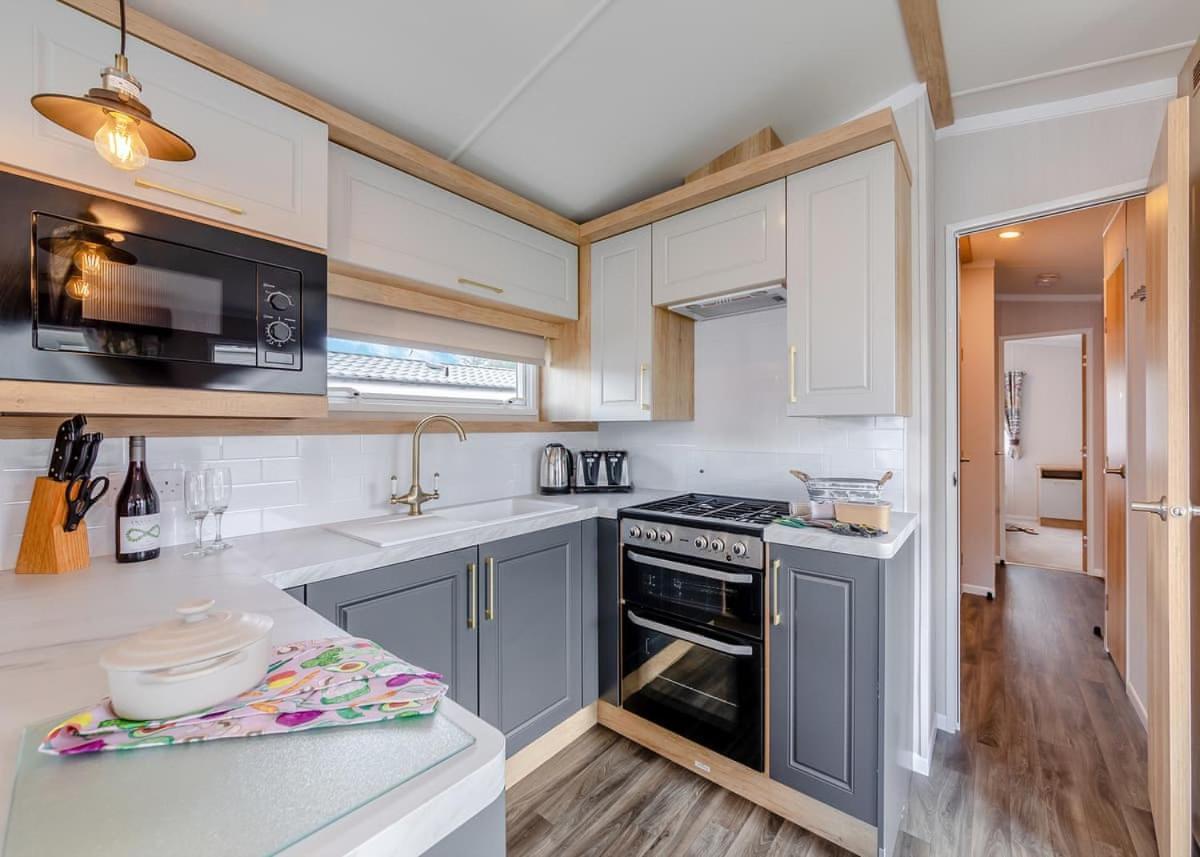 במבורג Waren Caravan Park מראה חיצוני תמונה